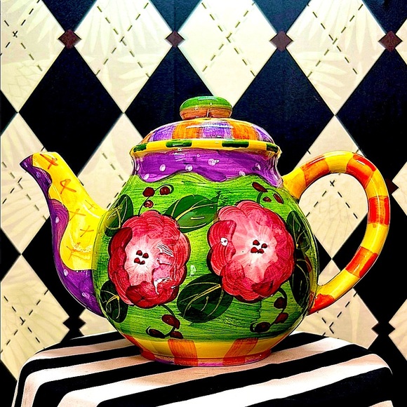 Milson & Louis Hand-Painted Ceramic Teapot – Whimsical Floral Design - Picture 7 of 14